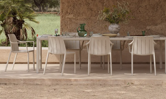 Alfresco dining comfort in style Alfresco dining comfort in style